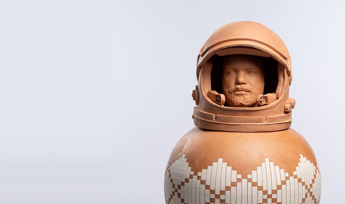 TAVARES STRACHAN: DO AND BE